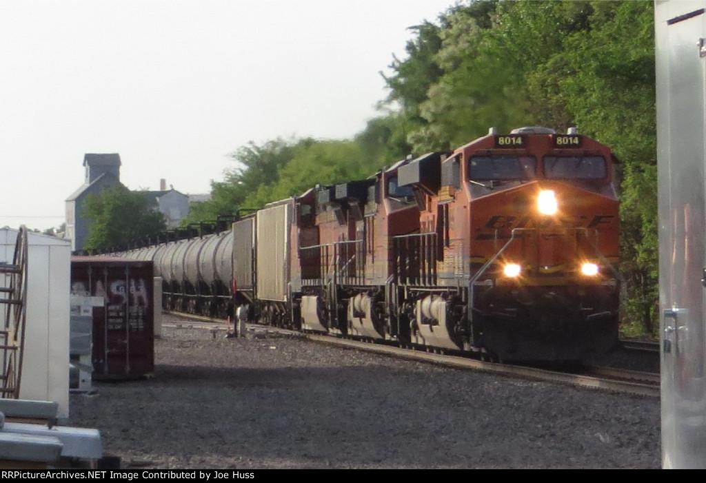 BNSF 8014 West